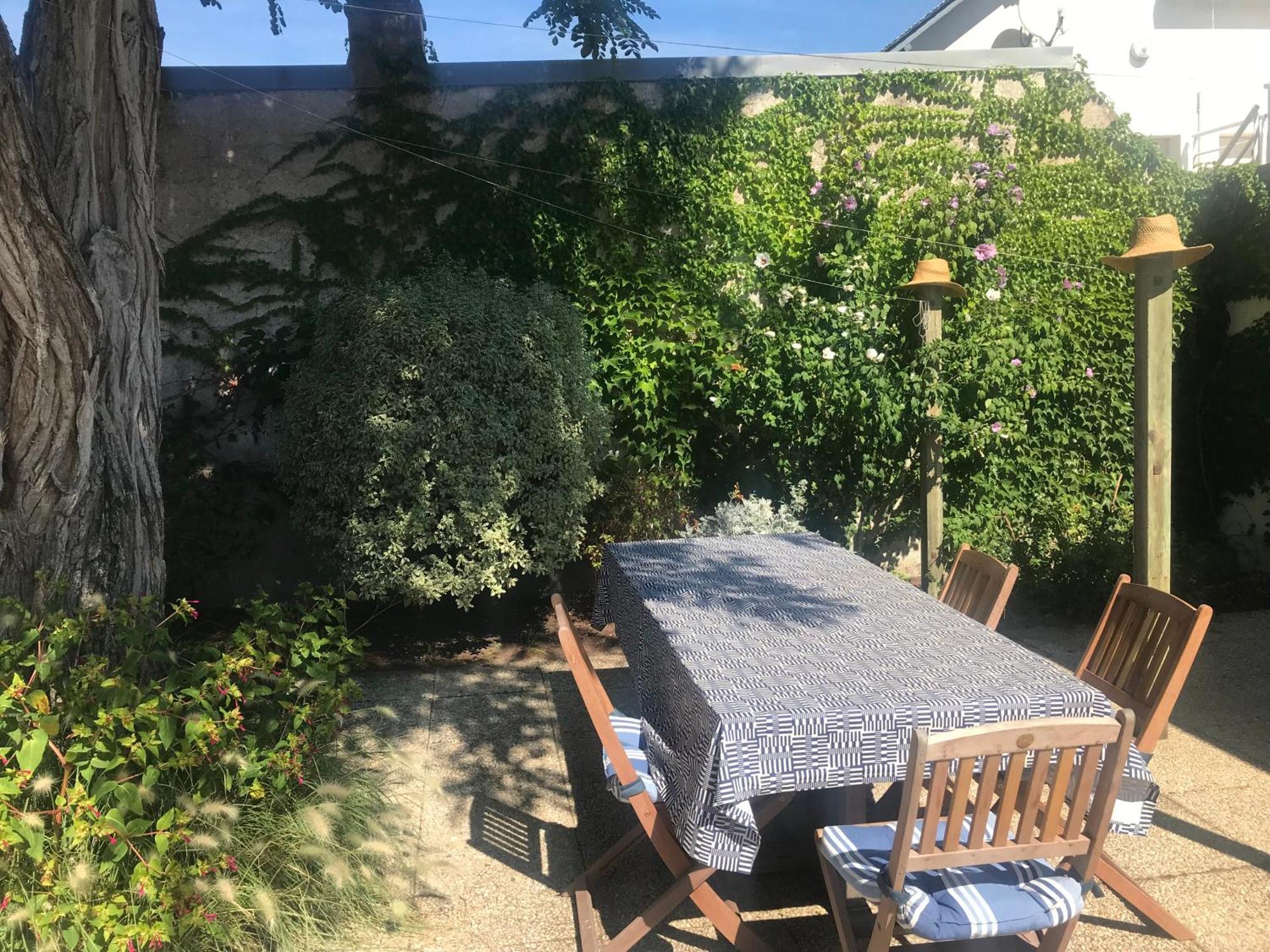 Villa "Mignon" Avec Studio Independant, Tout A Pied, Plage A 4 Mn, 6 Pers, 2 Sde Saint-Jean-de-Monts Exterior photo