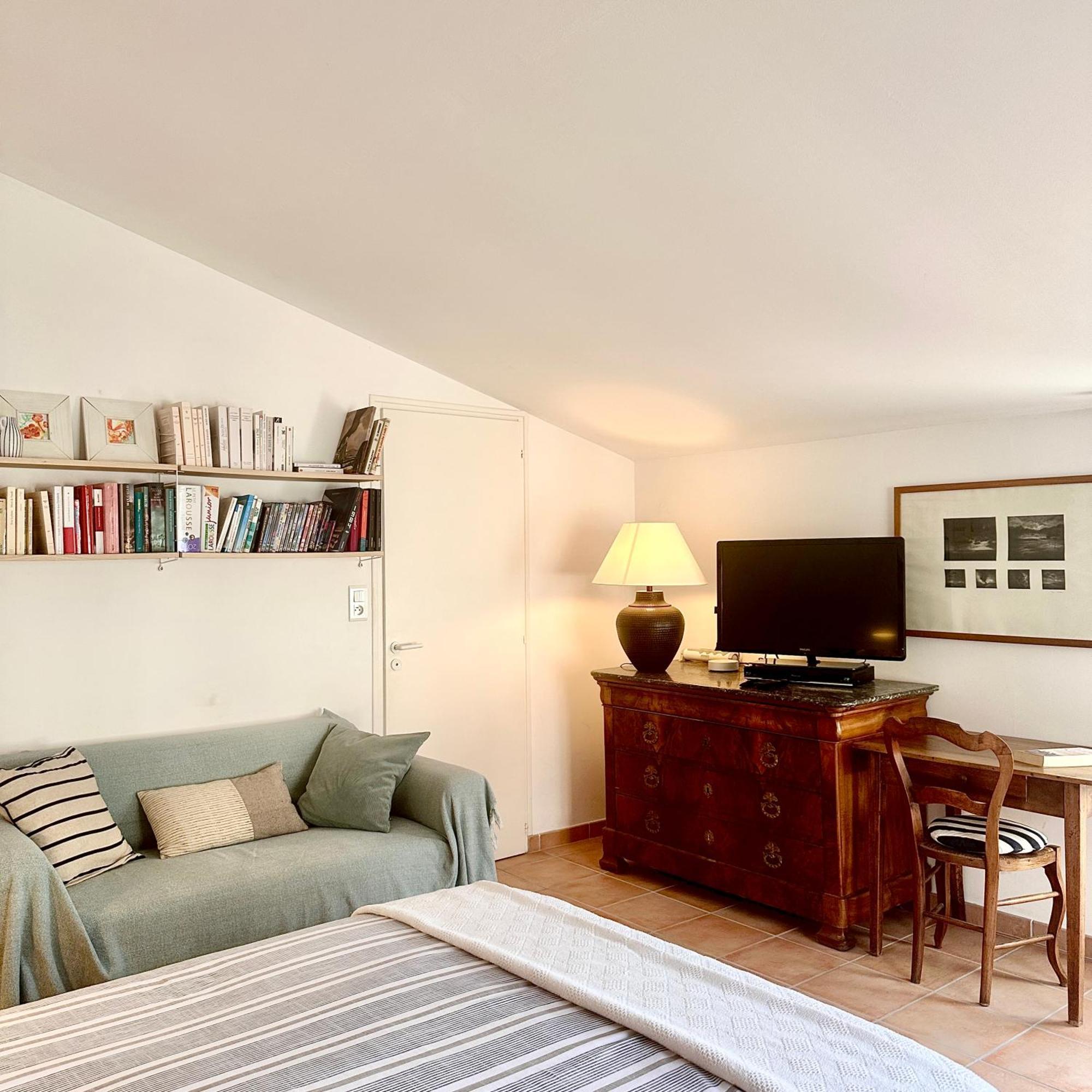 Villa "Mignon" Avec Studio Independant, Tout A Pied, Plage A 4 Mn, 6 Pers, 2 Sde Saint-Jean-de-Monts Exterior photo